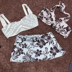 Women’s 2 piece swimsuit with a second top for variety.